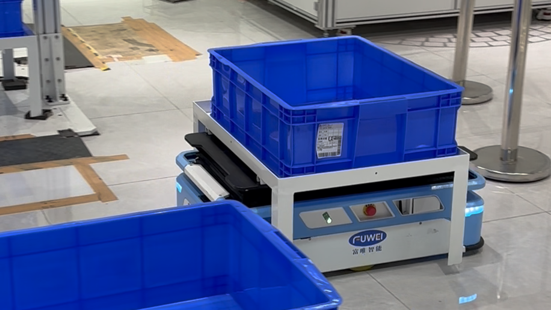Robot vận chuyển thông minh Fuwei: Định hình lại ngành công nghiệp 4.0 tự động hóa hội thảo
